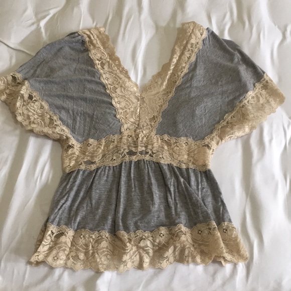 Tops - ❌SOLD❌Victorian style blouse with button back